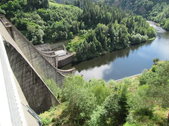 Vue en aval du barrage