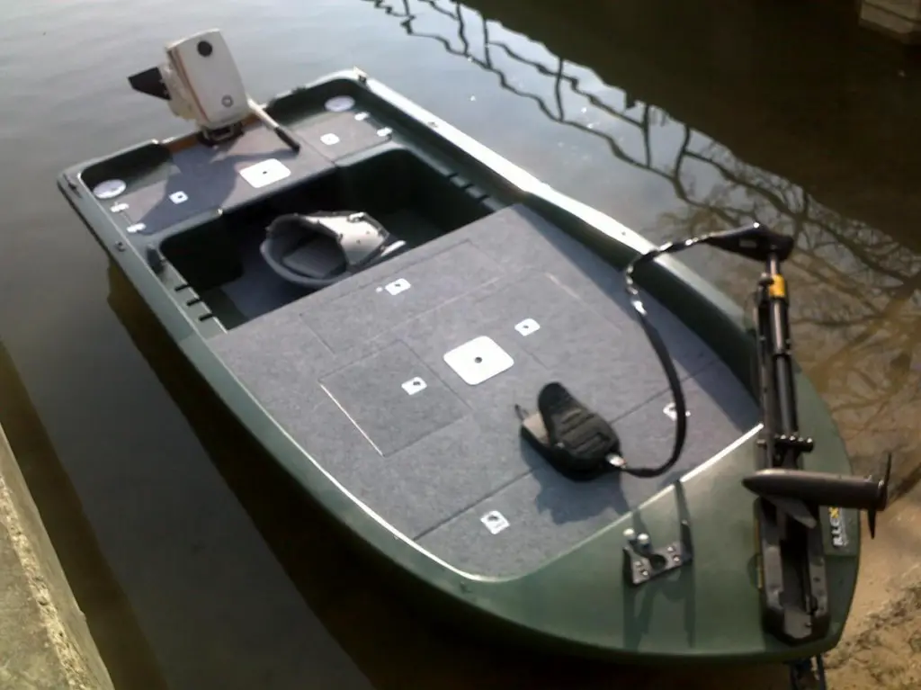 L'Aquapêche 400, la plus grande barque de pêche rotomoulée de Rigiflex